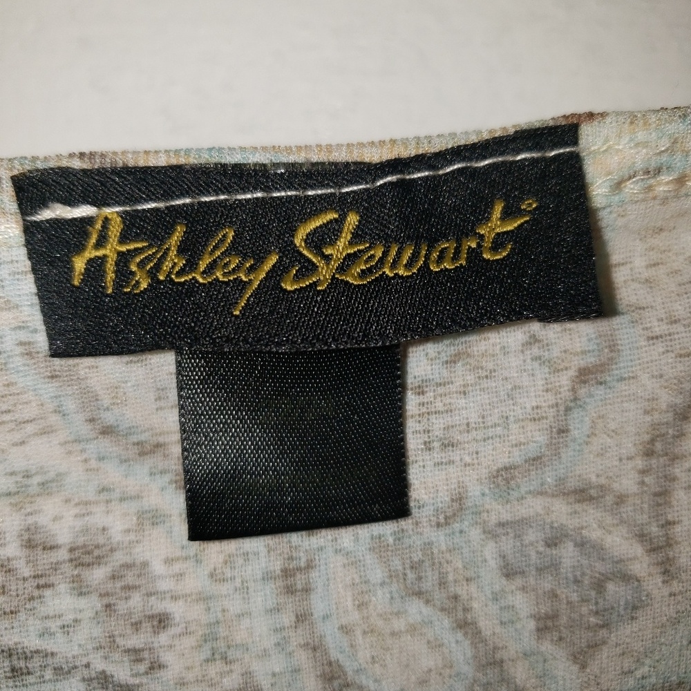 Shirt - Picture 3 of 3